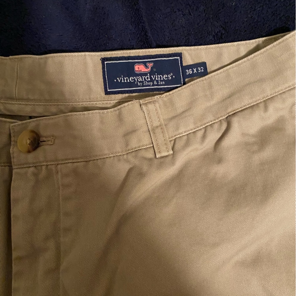 Men’s Khaki Vineyard Vines Club Pants